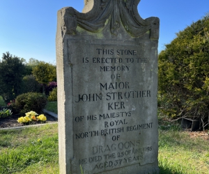 St. Katharinen-Kirche in Schönemoor - Grabstein John Strother Ker